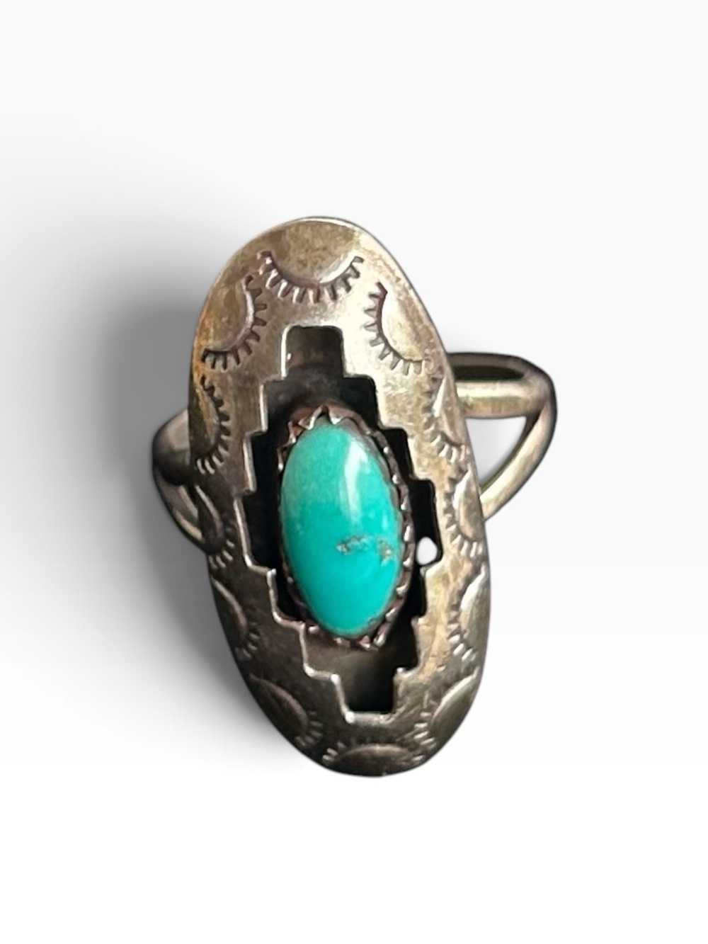 1970s Navajo Artisan Silver Ring Size 5